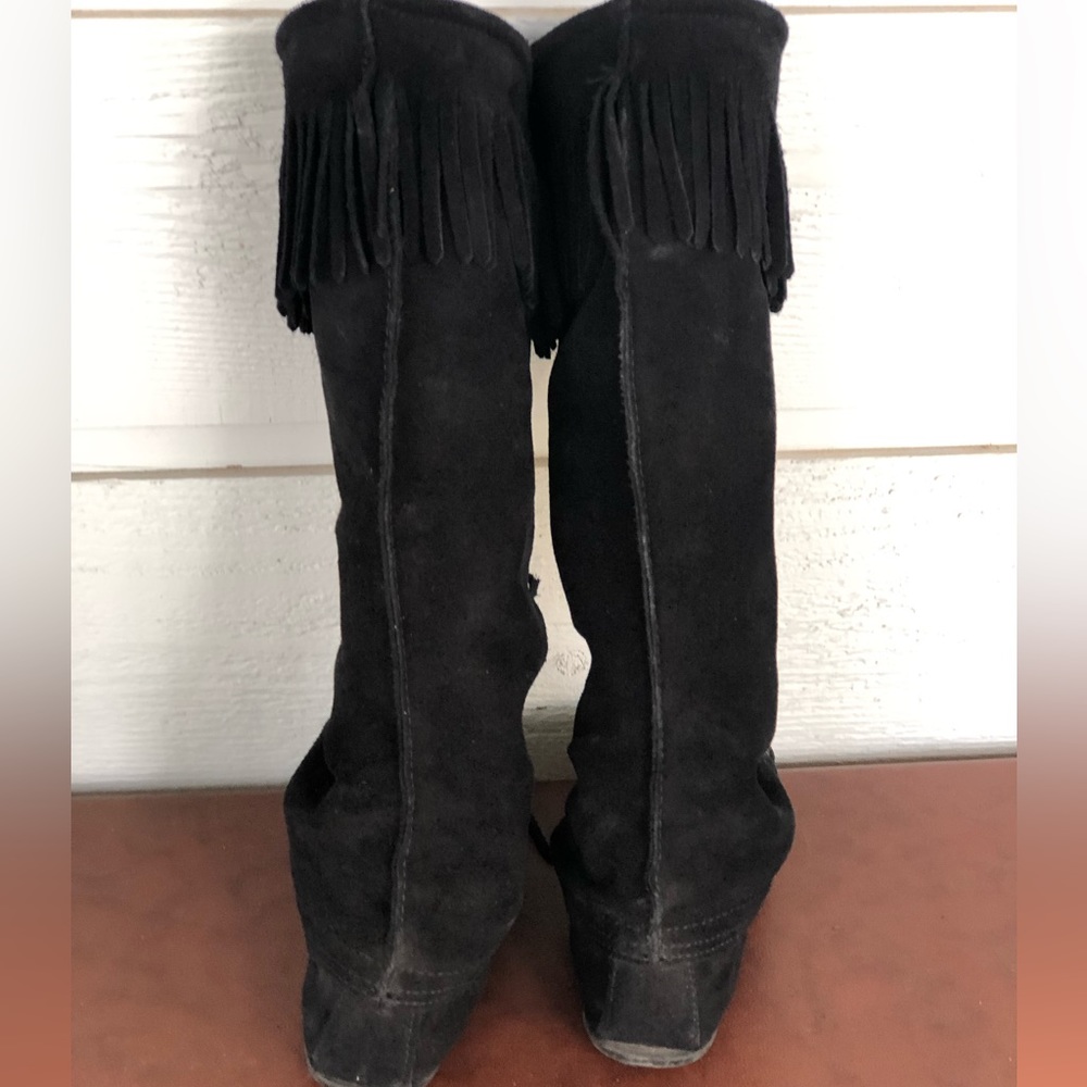 Minnetonka Tall Black Moccasins - Picture 4 of 4